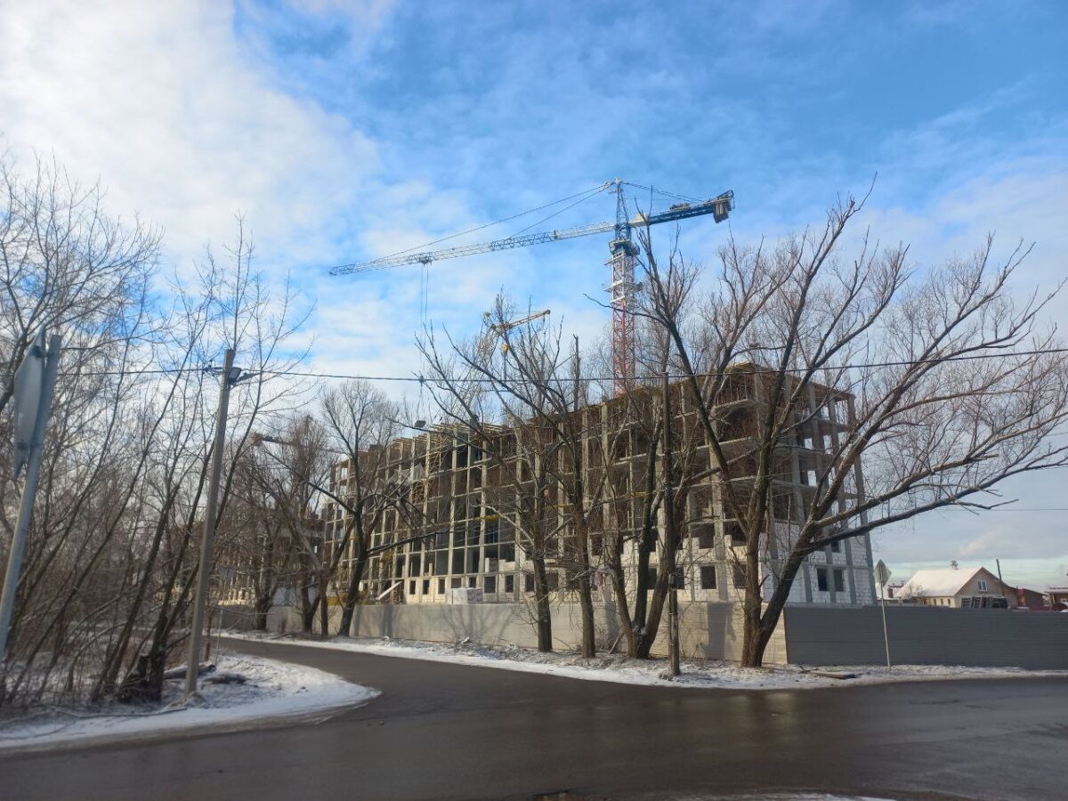 Восемь домов начали строить в Нижнем Новгороде в декабре 2025 года - фото 1