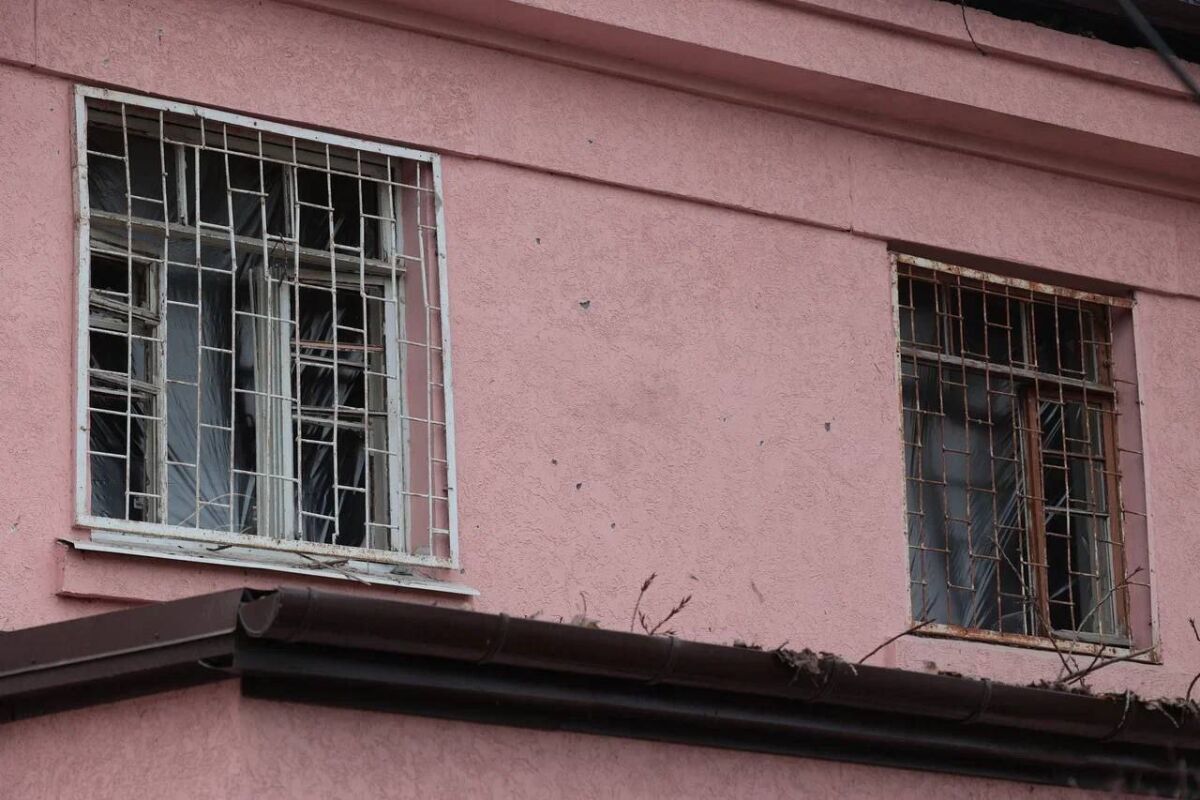 В Таганроге более 800 человек обратились за помощью после атак беспилотников - фото 1