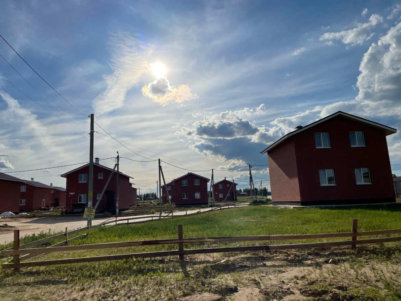 На Дону для врачей планируют расширить меры поддержки по приобретению жилья  - фото 1