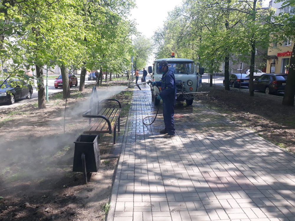 Более 130 остановок регулярно дезинфицируют в двух районах Воронежа - фото 1