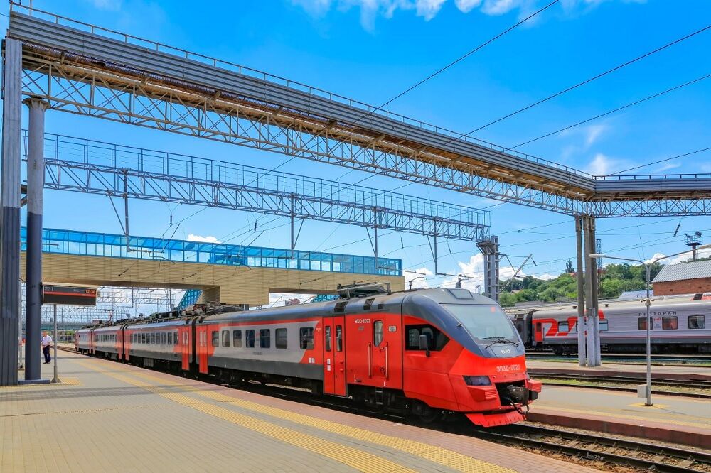 В Ростовской области в 2025 г. упал пассажиропоток на пригородных поездах  - фото 1