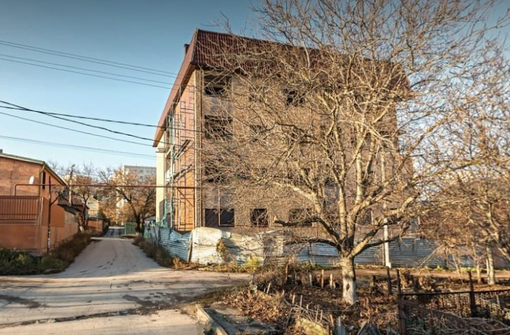 В Ростовской области повторно выставили на продажу шестиэтажный самострой - фото 1